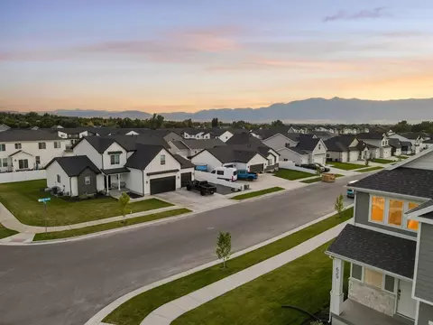 View/Area - 205 E 690 N, Providence, UT 84332 photo 4 of 13