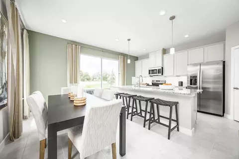 Dining - 1675 Kendall Pointe Pl, Melbourne, FL 32935 photo 1 of 2