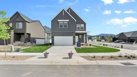 Exterior - 718 N 1600 E, Salem, UT 84653 photo 10 of 16