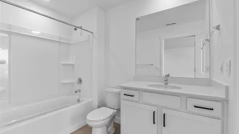 Bath - 718 N 1600 E, Salem, UT 84653 photo 2 of 5