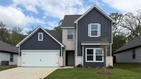 6088 Freedom Dr, Lindale, TX 75771