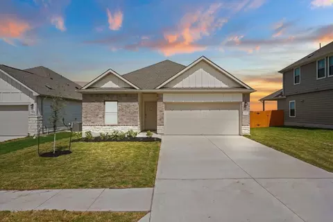 300 Sleep Holw, Jarrell, TX 76537