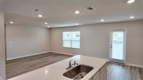 Living - 9703 Dutton Ln, Milton, FL 32583 photo 2 of 7