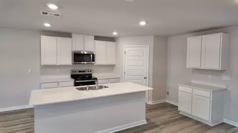 Kitchen - 9703 Dutton Ln, Milton, FL 32583 photo 1 of 10