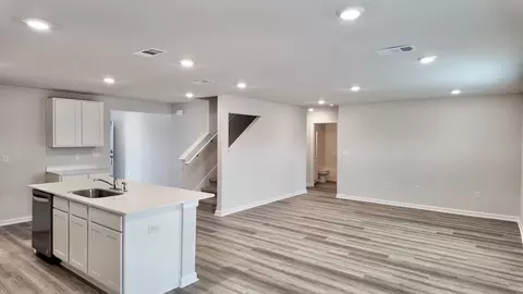 Living - 9703 Dutton Ln, Milton, FL 32583 photo 3 of 7