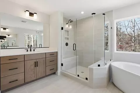 Bath - 3726 Rocketts Ridge Dr, Sandy Hook, VA 23153 photo 3 of 8