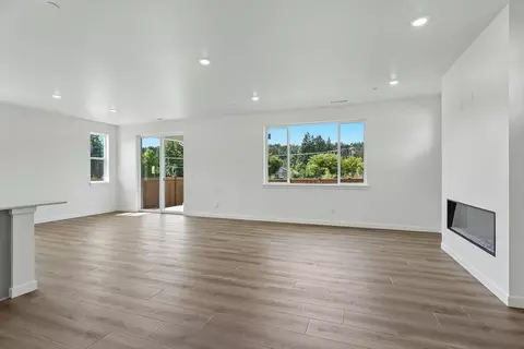 Living - 23962 36th Ave SE, Bothell, WA 98021 photo 1 of 4