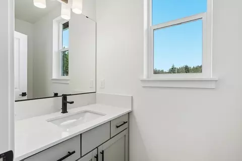 Bath - 23962 36th Ave SE, Bothell, WA 98021 photo 1 of 5