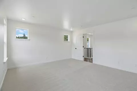 Bedroom - 23962 36th Ave SE, Bothell, WA 98021 photo 7 of 7