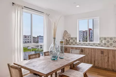 1673 Constellation Dr, San Pedro, CA 90732
