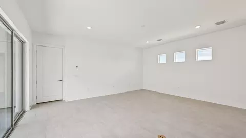 Living - 8230 Golden Beach Ct, Parrish, FL 34219 photo 1 of 7