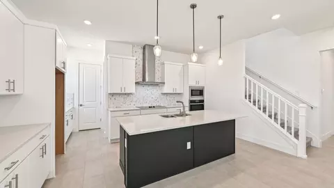 Kitchen - 8230 Golden Beach Ct, Parrish, FL 34219 photo 1 of 6