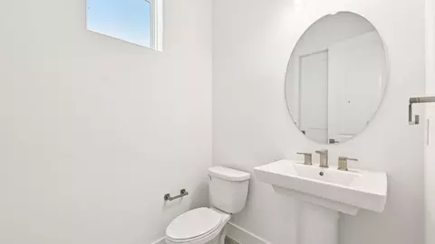 Bath - 8230 Golden Beach Ct, Parrish, FL 34219 photo 1 of 8