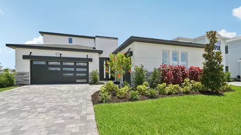 Exterior - 8230 Golden Beach Ct, Parrish, FL 34219 photo 3 of 22