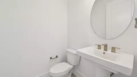 Bath - 8230 Golden Beach Ct, Parrish, FL 34219 photo 5 of 8