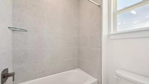 Bath - 8230 Golden Beach Ct, Parrish, FL 34219 photo 7 of 8