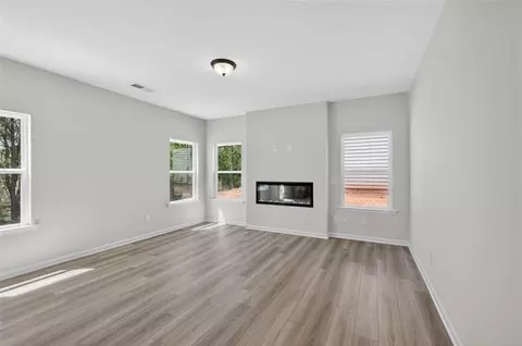Living - 703 Sinclair Ln, Temple, GA 30179 photo 4 of 12
