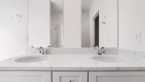 Bath - 19 Crest Dr, Miramar Beach, FL 32550 photo 3 of 8