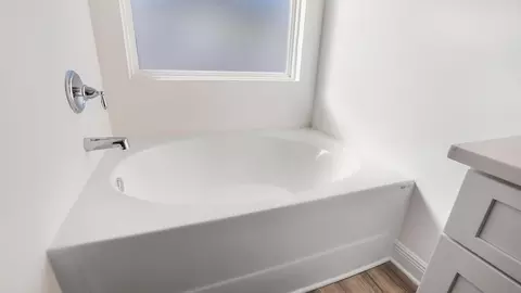 Bath - 19 Crest Dr, Miramar Beach, FL 32550 photo 6 of 8
