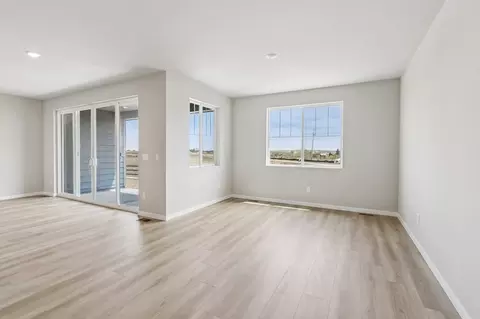Living - 398 Rustic Barn Ln, Berthoud, CO 80513 photo 2 of 6