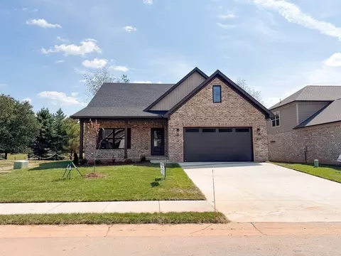 3428 Southall Blvd, Bowling Green, KY 42101