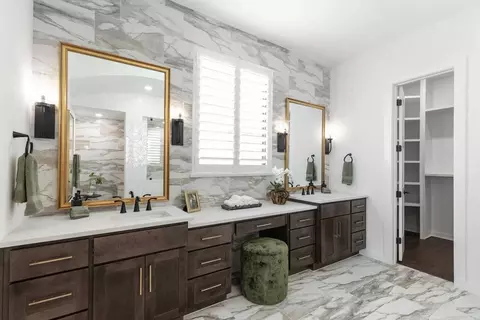 Bath - 2237 Pinner Ct, Celina, TX 75009 photo 1 of 7