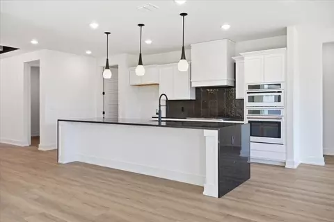 Kitchen - 5502 Volney, Lubbock, TX 79407 photo 6 of 9