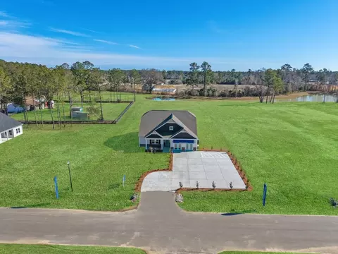 109 Furnies Pl, Loris, SC 29569