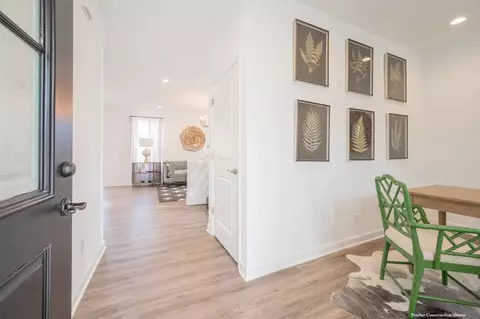 Entry Way - Shadwell Dr., Roanoke, VA 24019 photo 1 of 4