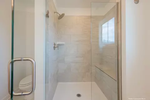 Bath - Shadwell Dr., Roanoke, VA 24019 photo 3 of 4