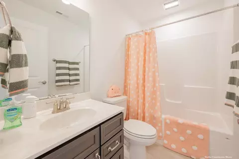 Bath - Shadwell Dr., Roanoke, VA 24019 photo 4 of 4