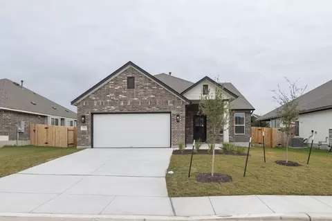 3717 Pin Oak Hls, Seguin, TX 78155