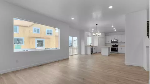 Living - 1823 E 920 N #424, Salem, UT 84653 photo 2 of 5