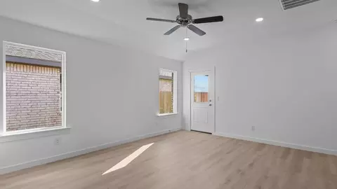 Living - 7304 9th St, Lubbock, TX 79416 photo 2 of 2