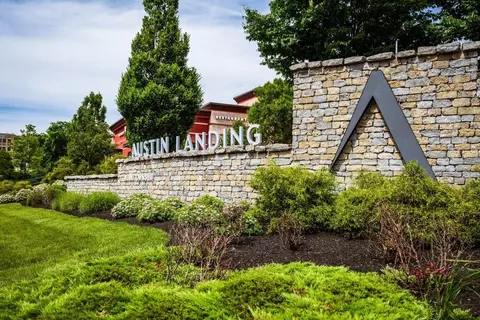 View/Area - 186 Farmstead Blvd, Springboro, OH 45066 photo 6 of 12