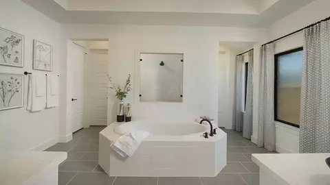 Bath - 224 Shady Spring Trl, Georgetown, TX 78628 photo 3 of 3