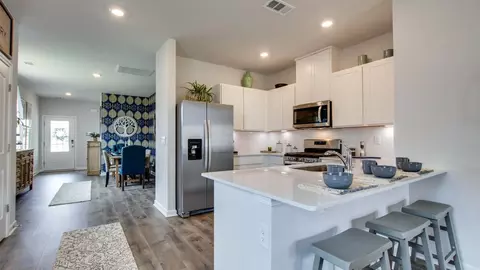 6667 Japonica Ln, White House, TN 37188