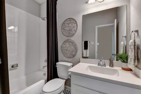 Bath - 2101 Baxter Rd, Celina, TX 75009 photo 5 of 9