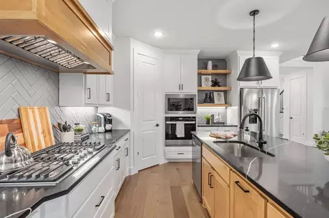Kitchen - 4800 Triadic Ln, Prosper, TX 75078 photo 9 of 9