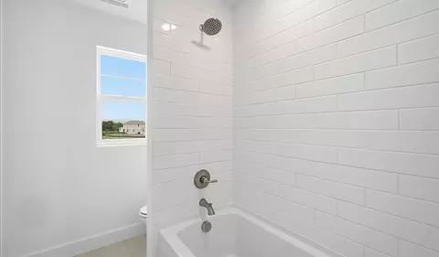 Bath - 2322 Anders Dr, Parrish, FL 34219 photo 5 of 5