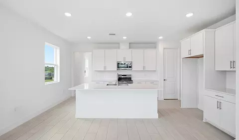 Kitchen - 2322 Anders Dr, Parrish, FL 34219 photo 5 of 6