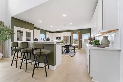 Kitchen - 7702 Jade Crest Dr, Angleton, TX 77515 photo 12 of 15