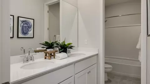 Bath - 3230 Oak Trail Dr, Manteca, CA 95337 photo 6 of 8