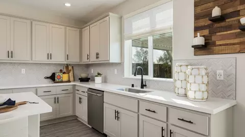 Kitchen - 3230 Oak Trail Dr, Manteca, CA 95337 photo 12 of 13