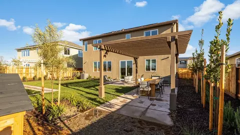Exterior - 3230 Oak Trail Dr, Manteca, CA 95337 photo 6 of 15