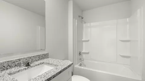 Bath - 135 Ellerston Dr, Evans, GA 30809 photo 4 of 6