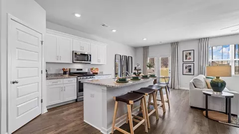 Kitchen - 135 Ellerston Dr, Evans, GA 30809 photo 3 of 5