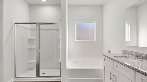 Bath - 135 Ellerston Dr, Evans, GA 30809 photo 2 of 6