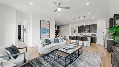 Living - 602 Paisley Harbor Ct, Conroe, TX 77304 photo 2 of 2