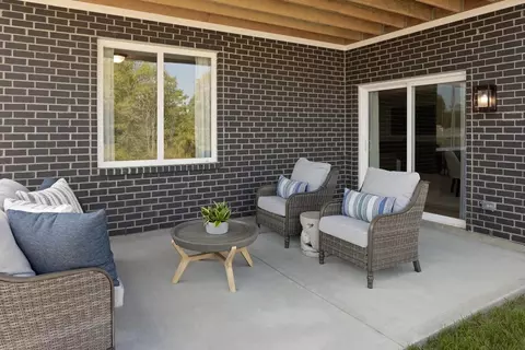 Exterior - 2264 Esplanade St, Union, KY 41091 photo 6 of 10